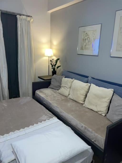 Studio In The Center, 2 Mins From The Beach Loutráki Exterior foto